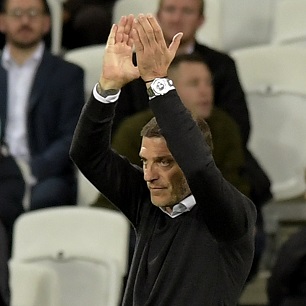 Slaven Bilic acknowledges the fans after beating Huddersfield Town