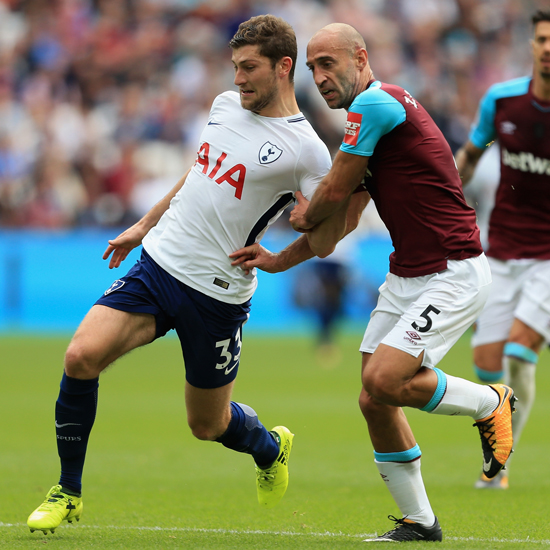 Pablo Zabaleta faces up Ben Davies