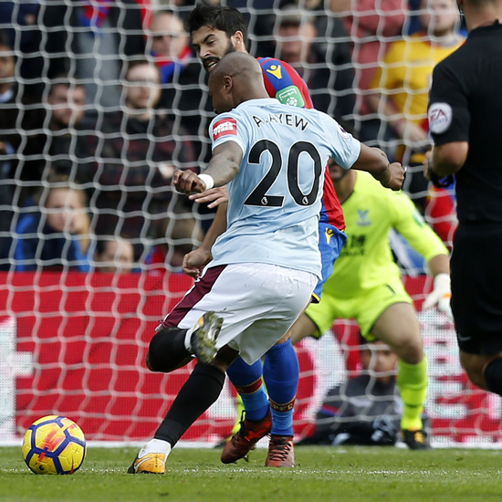 Andre Ayew scores against Crystal Palace