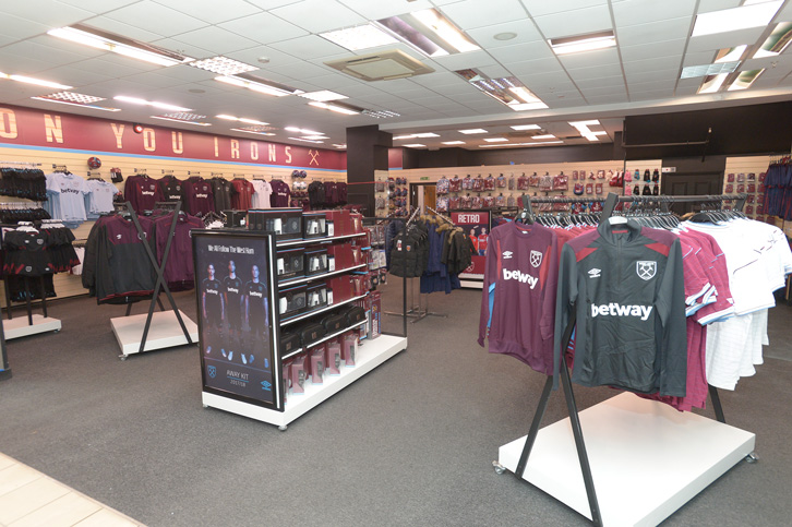 West open smart new in Basildon West Ham United F.C.