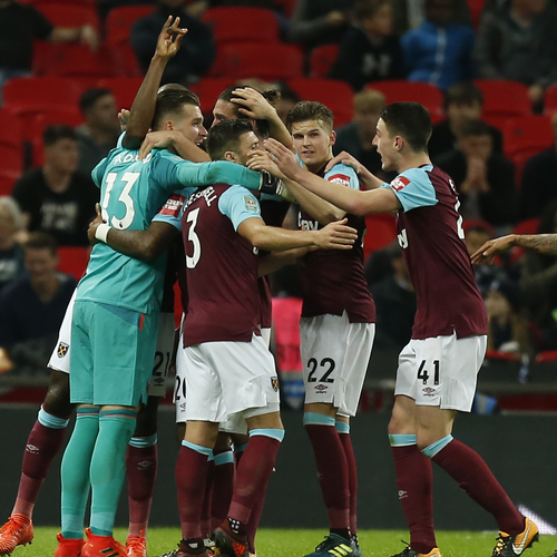West Ham celebrate win against Spurs in the Carabao Cup