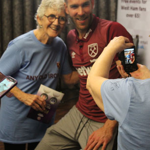 Adrian visits Any Old Irons at East Ham Working Men's Club