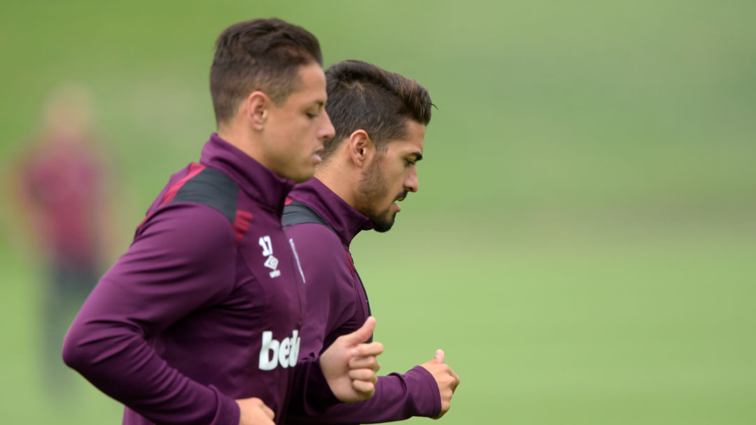 Chicharito and Manuel Lanzini in training at Rush Green