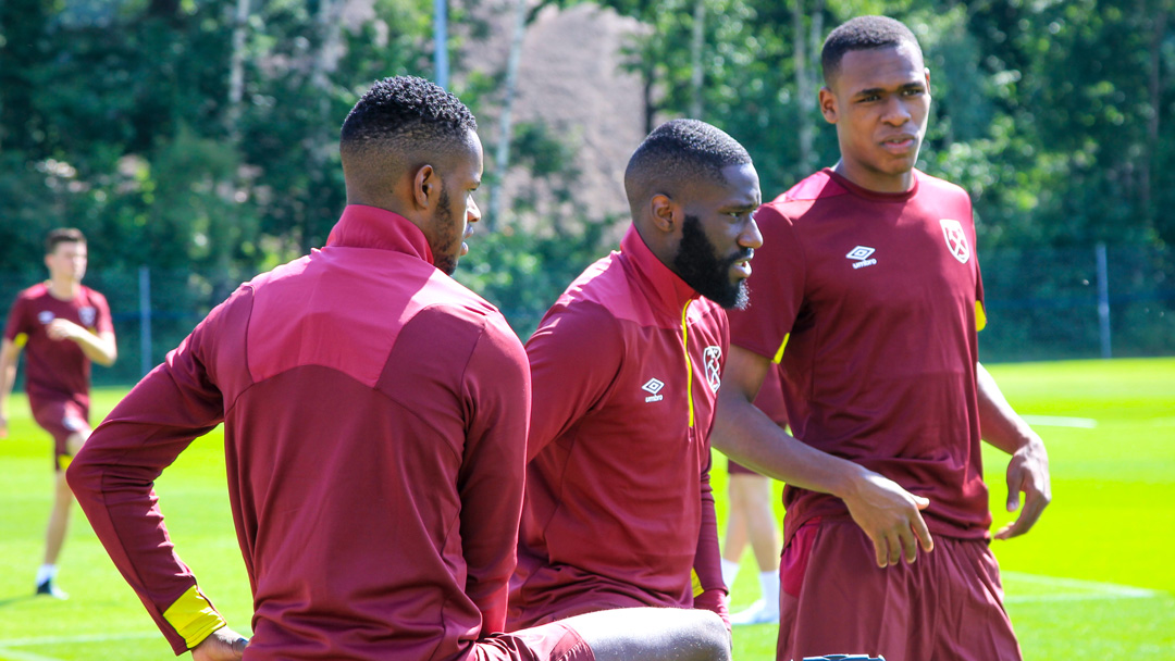 Edi Fernandes, Arthur Masuaku and Issa Diop training in Switzerland