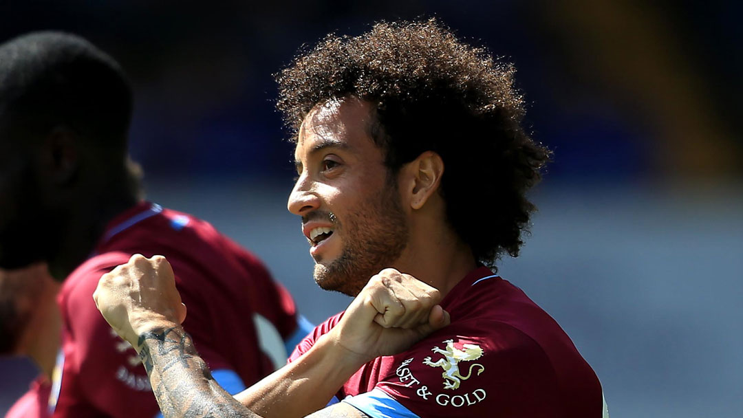 Felipe Anderson celebrates scoring at Ipswich Town