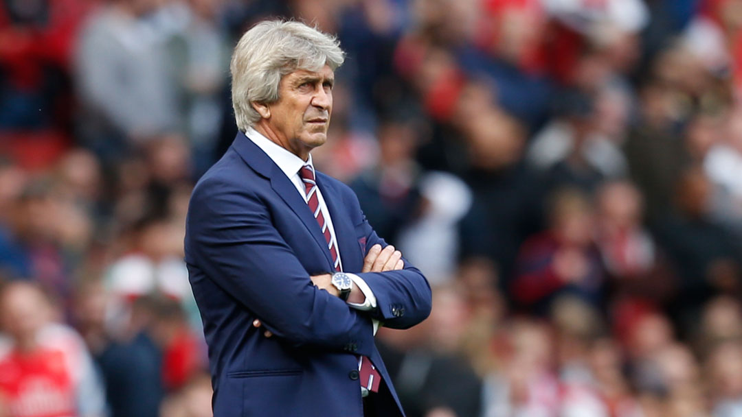 Manuel Pellegrini on the touchline at Emirates Stadium