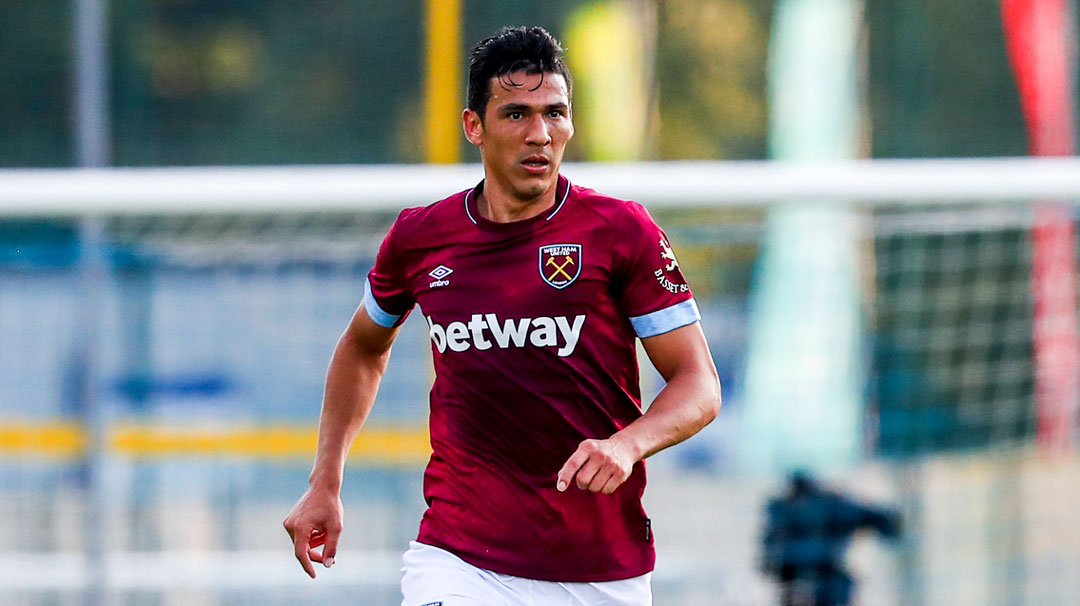 Fabian Balbuena in pre-season action