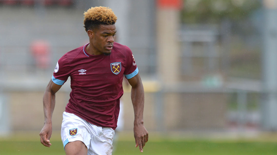 Grady Diangana in action against Chelsea U23s