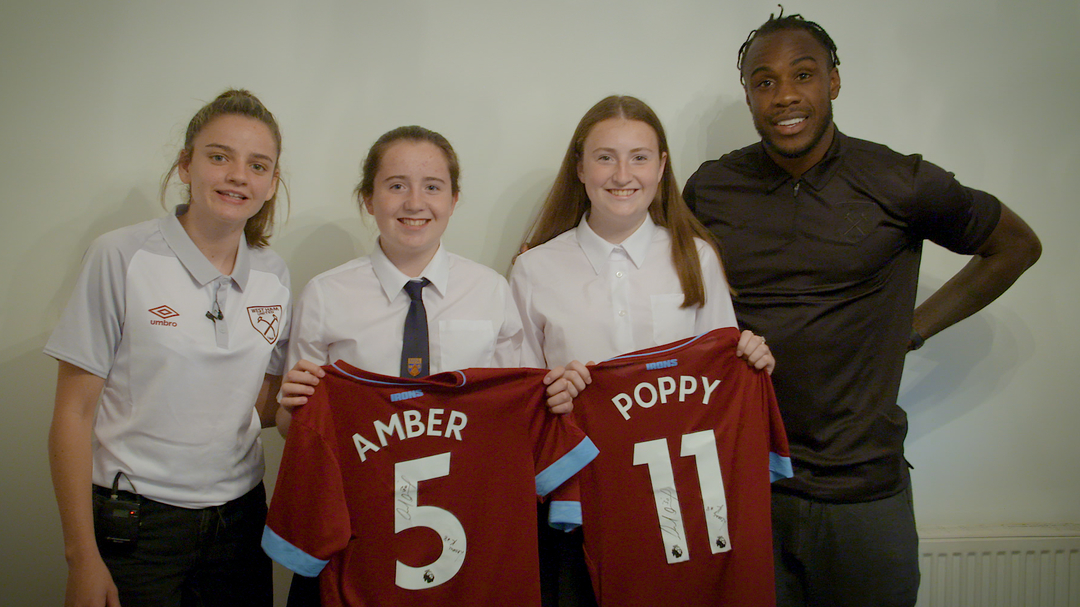 Michail Antonio meets Women's season ticket holders Amber and Poppy