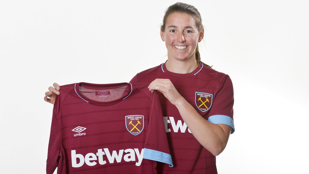 Erin Simon signs for West Ham United