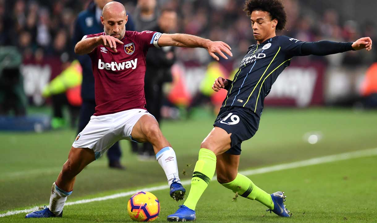 Pablo Zabaleta challenges Leroy Sane