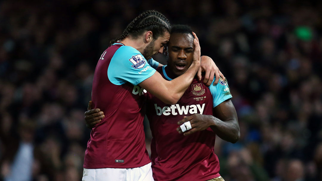 Andy Carroll and Michail Antonio celebrate scoring against Southampton