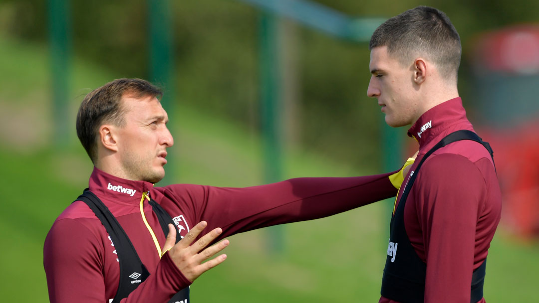 Mark Noble mentors Declan Rice