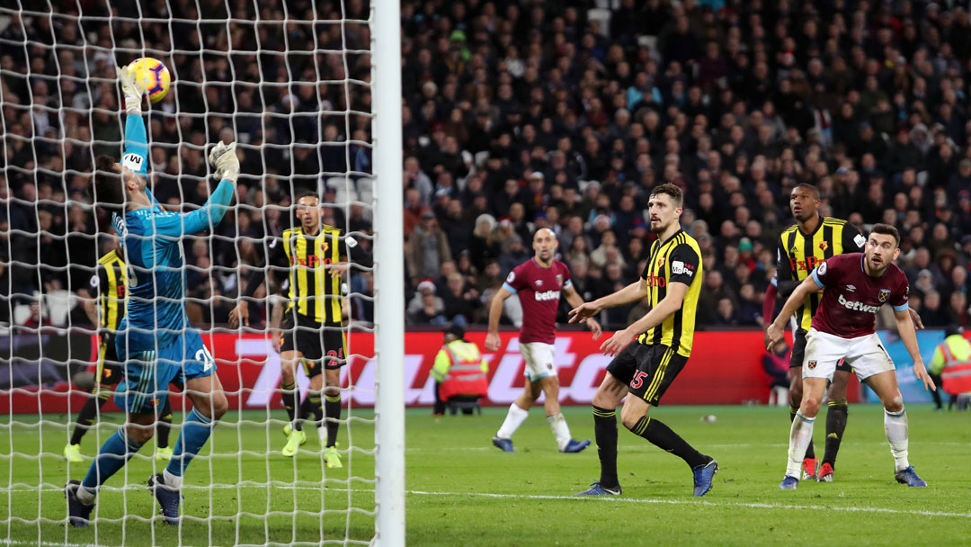 Robert Snodgrass is denied by Ben Foster