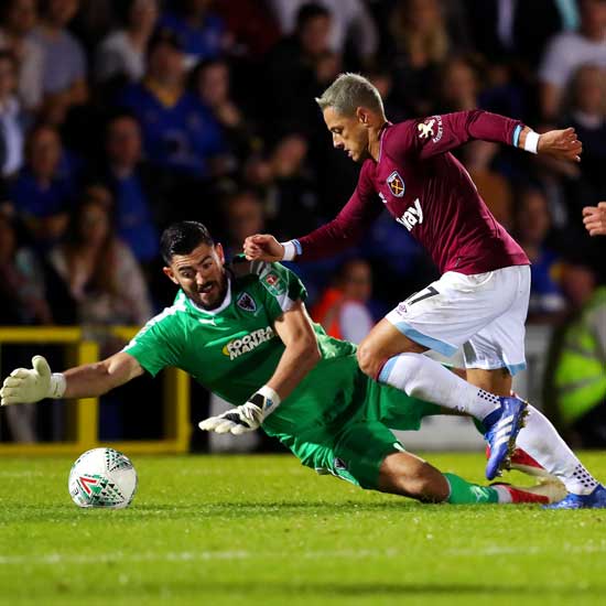 Chicharito scores at Wimbledon