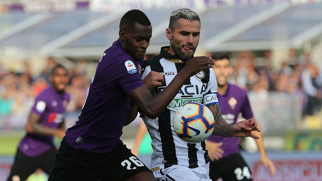 Edimilson Fernandes battles with Udinese's Valon Behrami