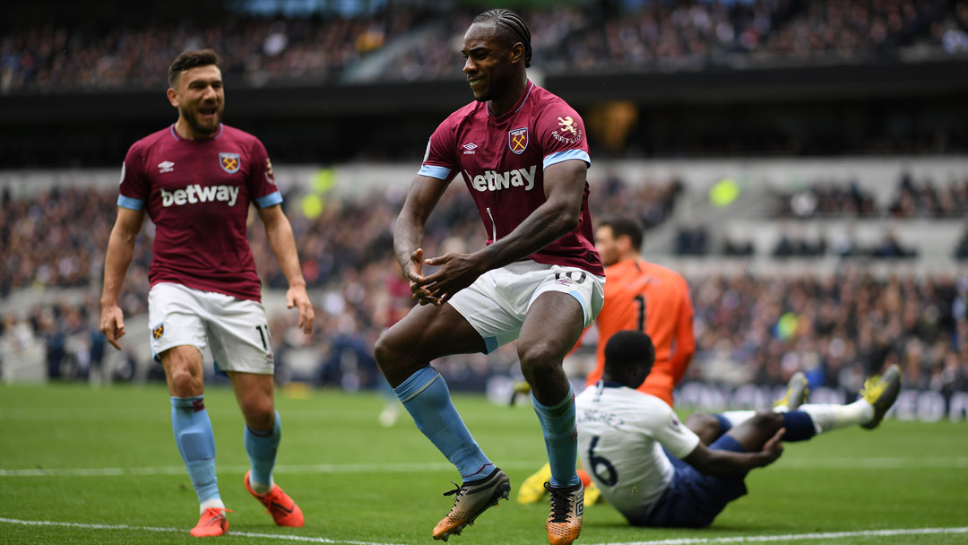 Michail Antonio celebrates his goal at Tottenham Hotspur