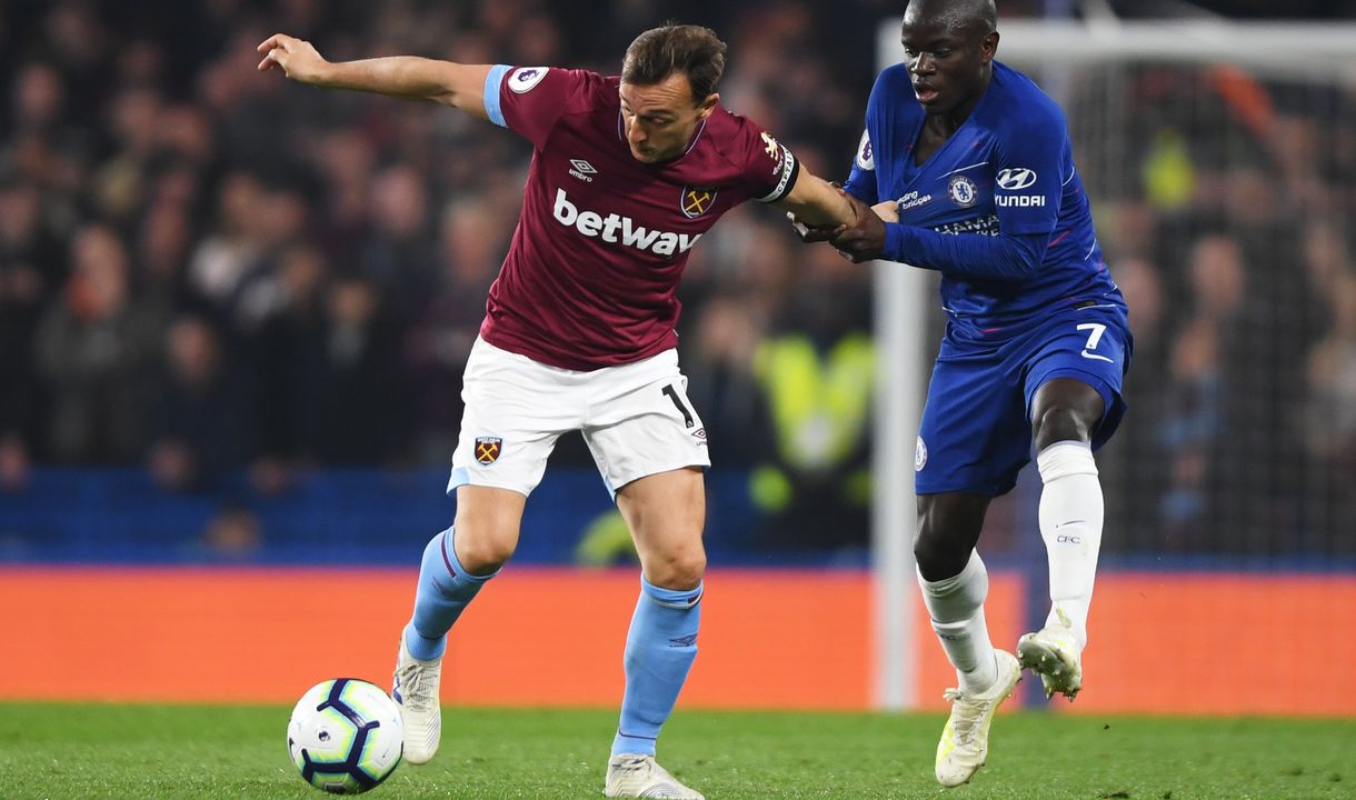 Mark Noble holds off N'Golo Kante