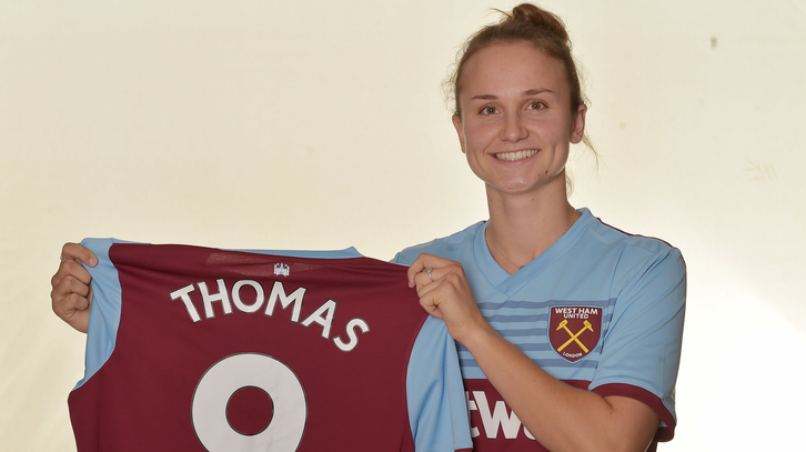 Martha Thomas signs for West Ham United