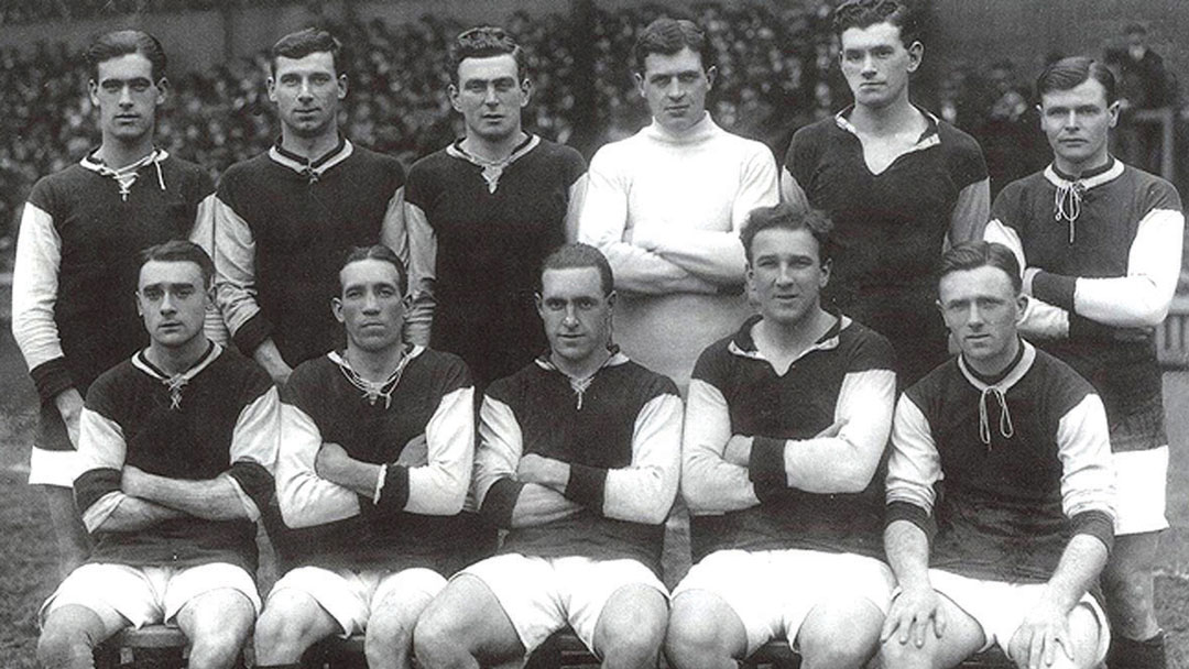 1919 team photo