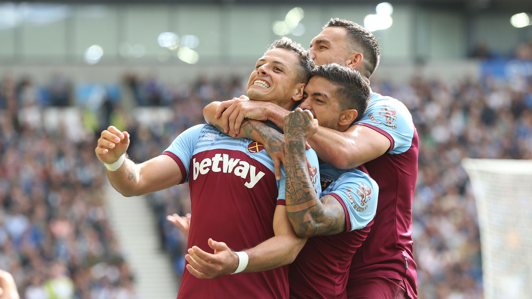 Chicharito celebrates his goal