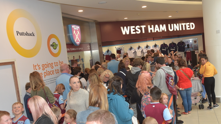 Haller and Roberto greet West Ham United fans at Lakeside | West United