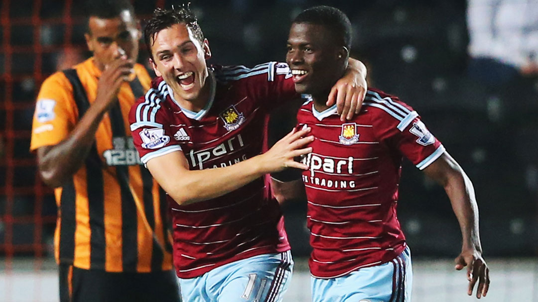 Enner Valencia scores at Hull City