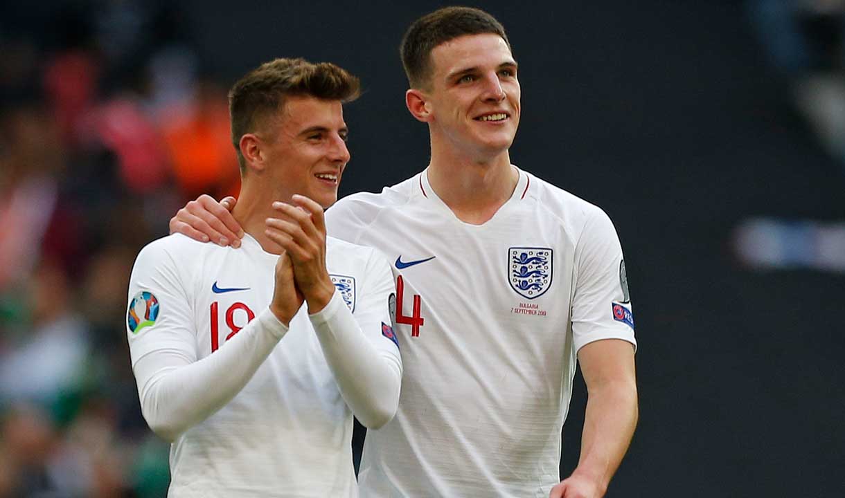 Declan Rice in an England shirt