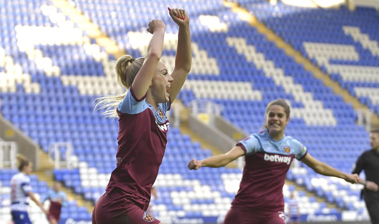 Alisha Lehmann celebrates her goal against Reading