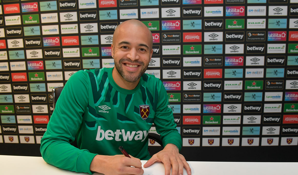 Darren Randolph has put pen to paper on a three-and-a-half year contract