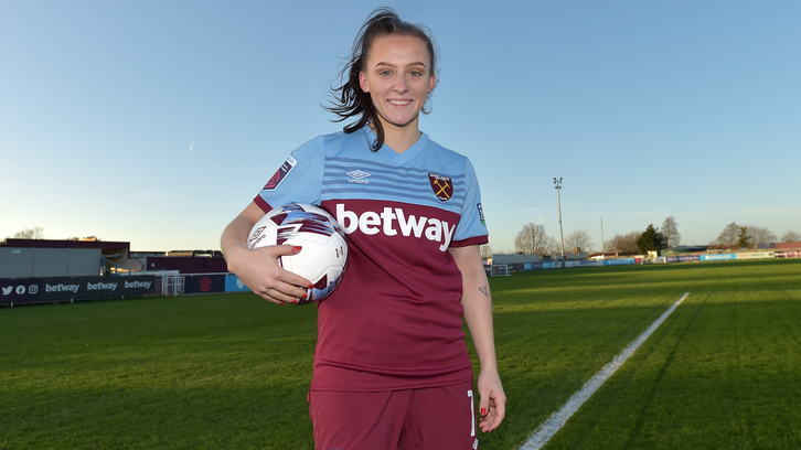 Filippa Wallen signs with West Ham United