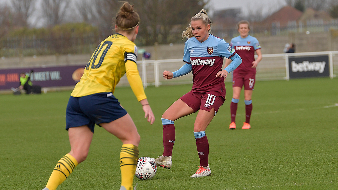 West Ham United midfielder Julia Simic attacks against Arsenal