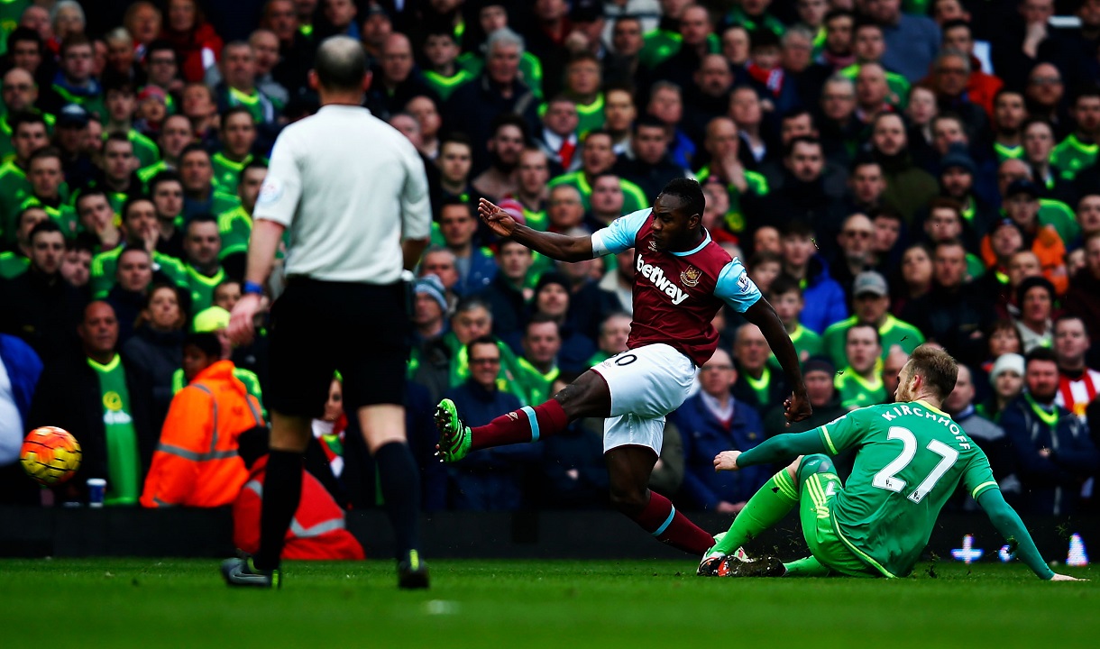 Michail Antonio celebrates scoring against Sunderland