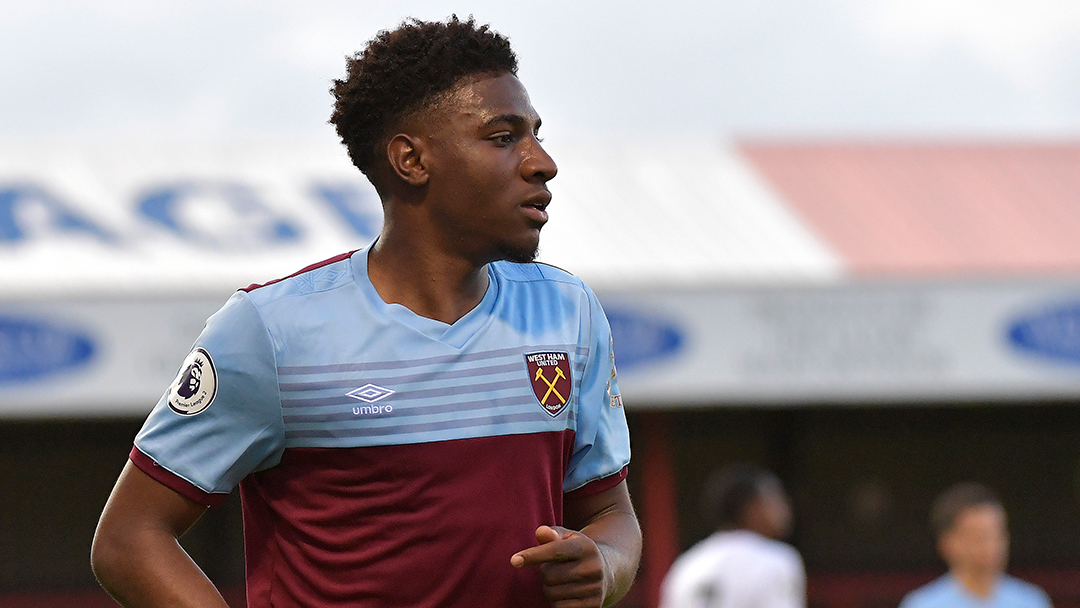 Oladapo Afolayan in action for West Ham U23s