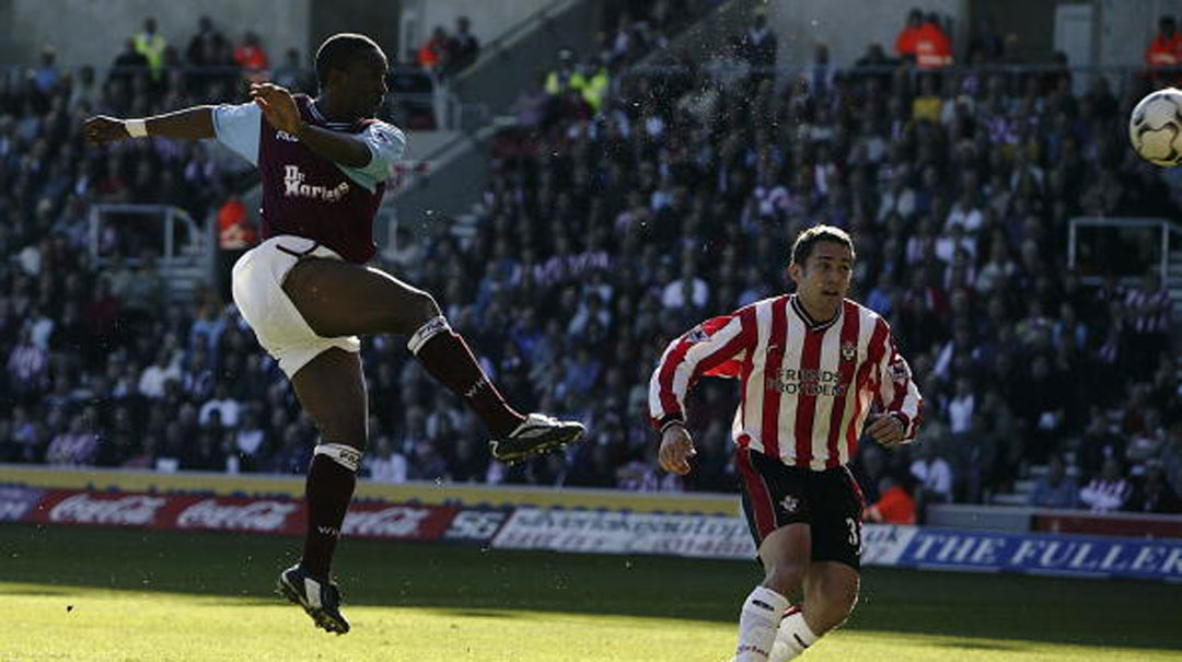 Jermain Defoe scores at Southampton in April 2003