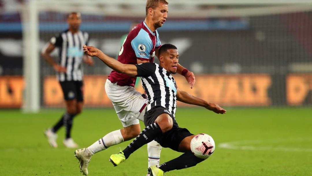 Tomas Soucek in action against Newcastle