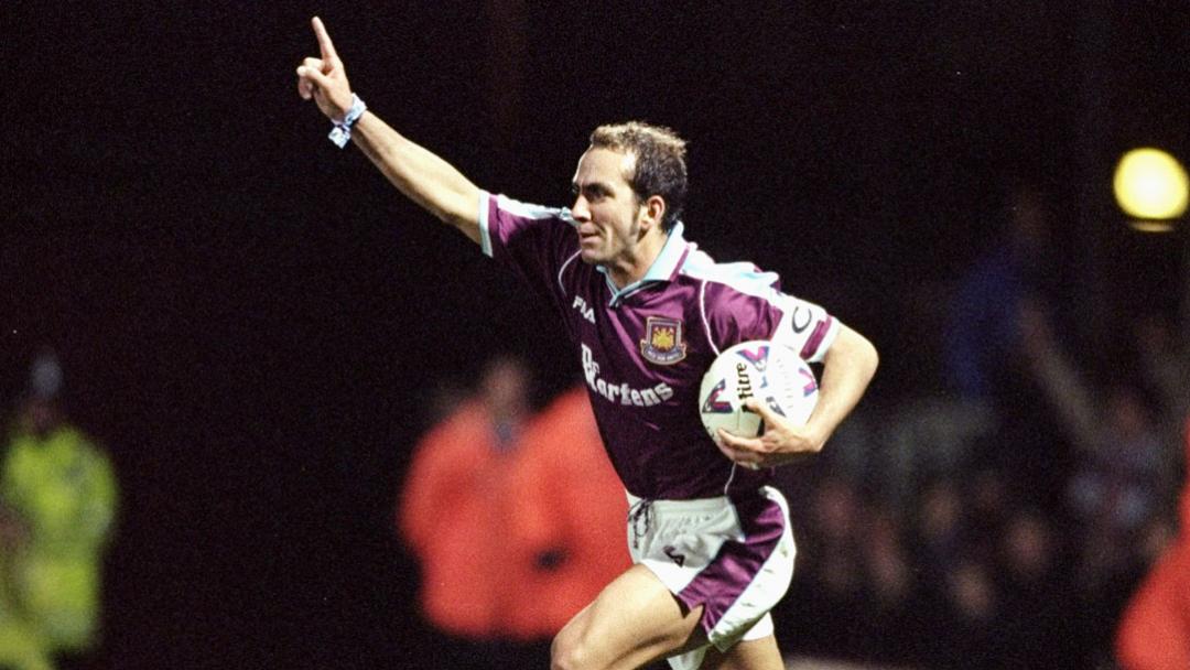 Di Canio on target as Hammers outduel Owls