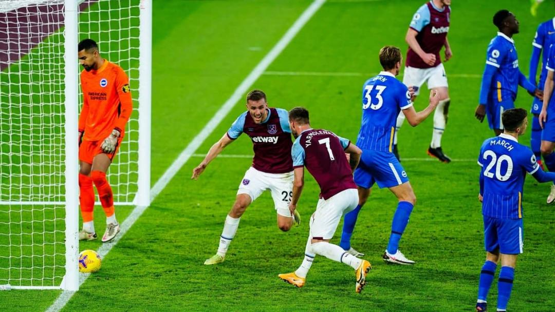 Tomáš Souček scores against Brighton