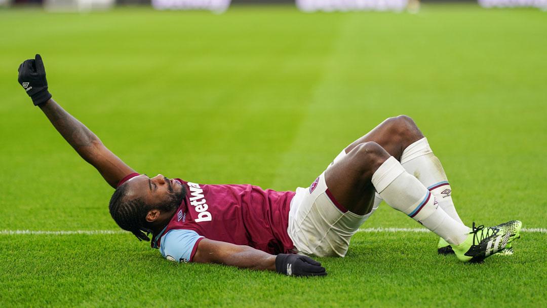 Michail Antonio celebrates