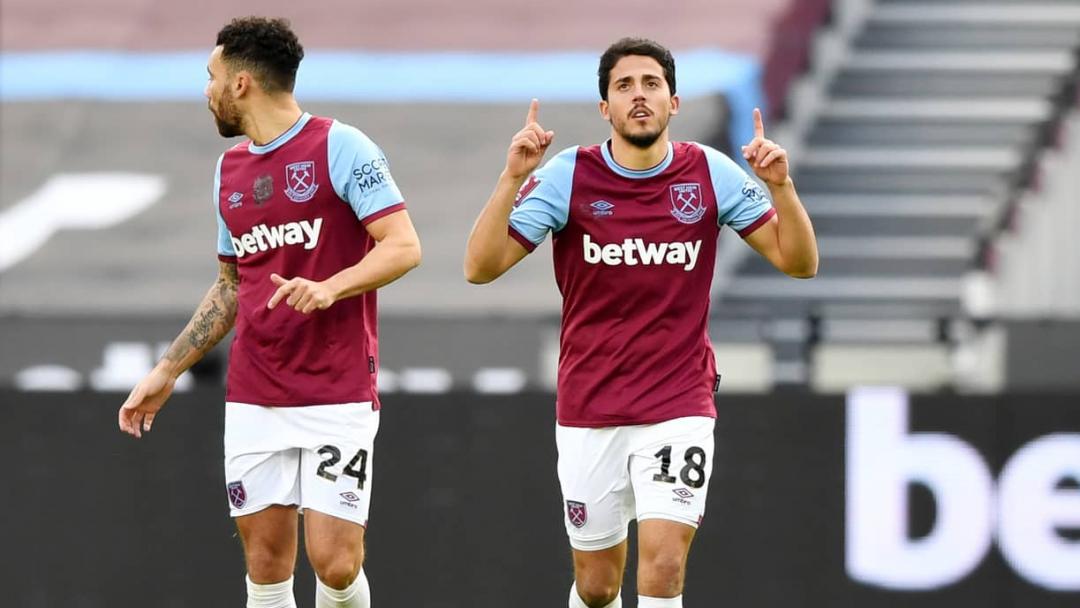 Pablo Fornals celebrates his goal