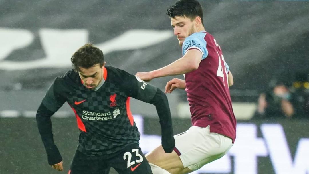 Declan Rice challenges Xherdan Shaqiri