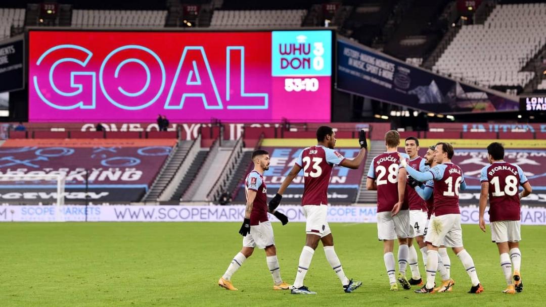 The Hammers celebrate against Doncaster