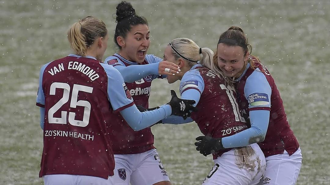 The Hammers celebrate their equaliser against Bristol City