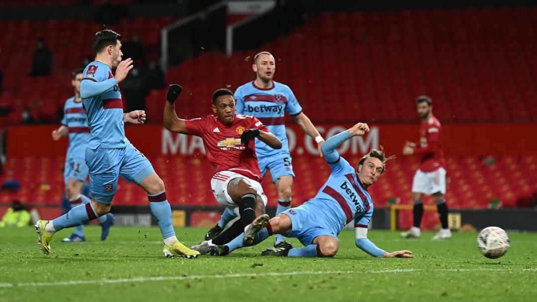 Mark Noble challenges Anthony Martial