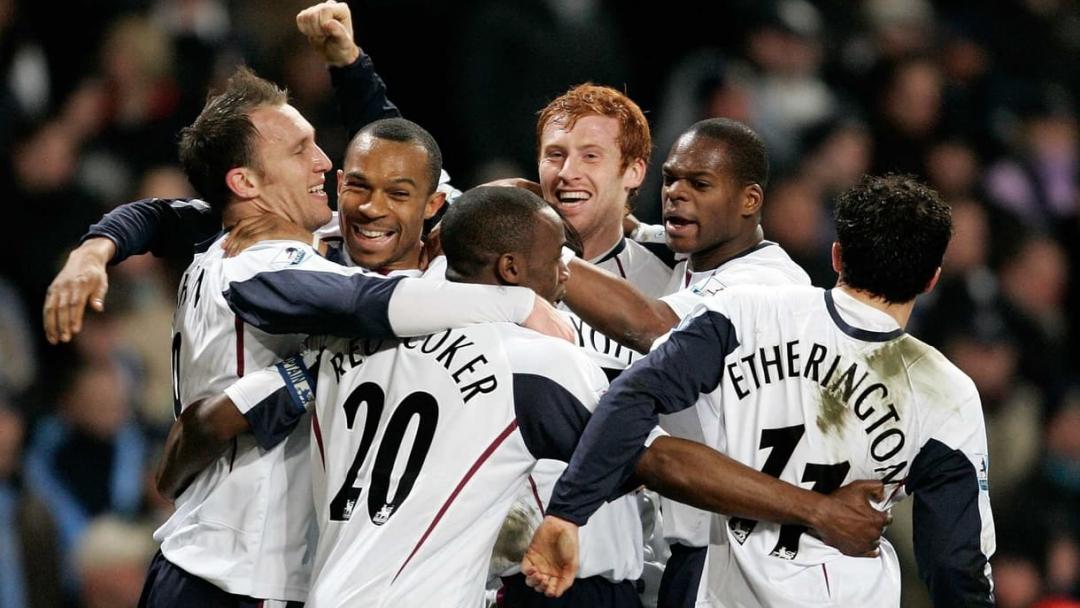 The Hammers celebrate at Manchester City