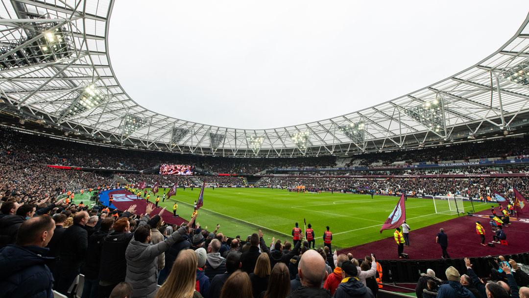 West Ham United welcomes 10,000 supporters back to London Stadium!