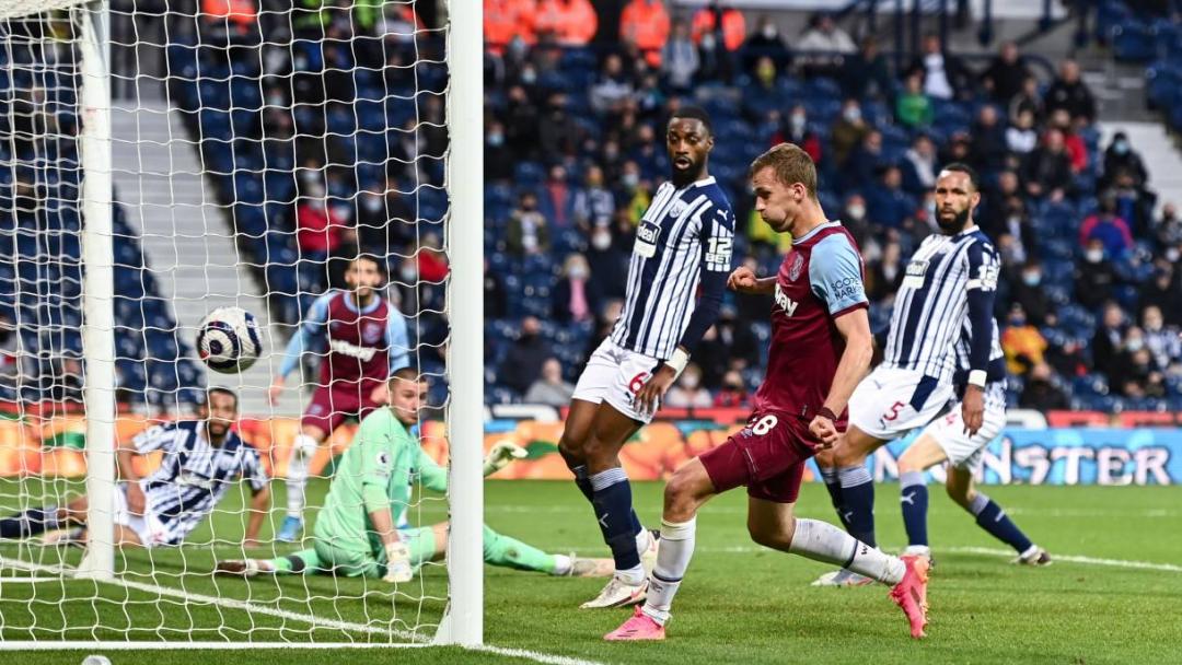 Tomas Soucek scores at West Brom