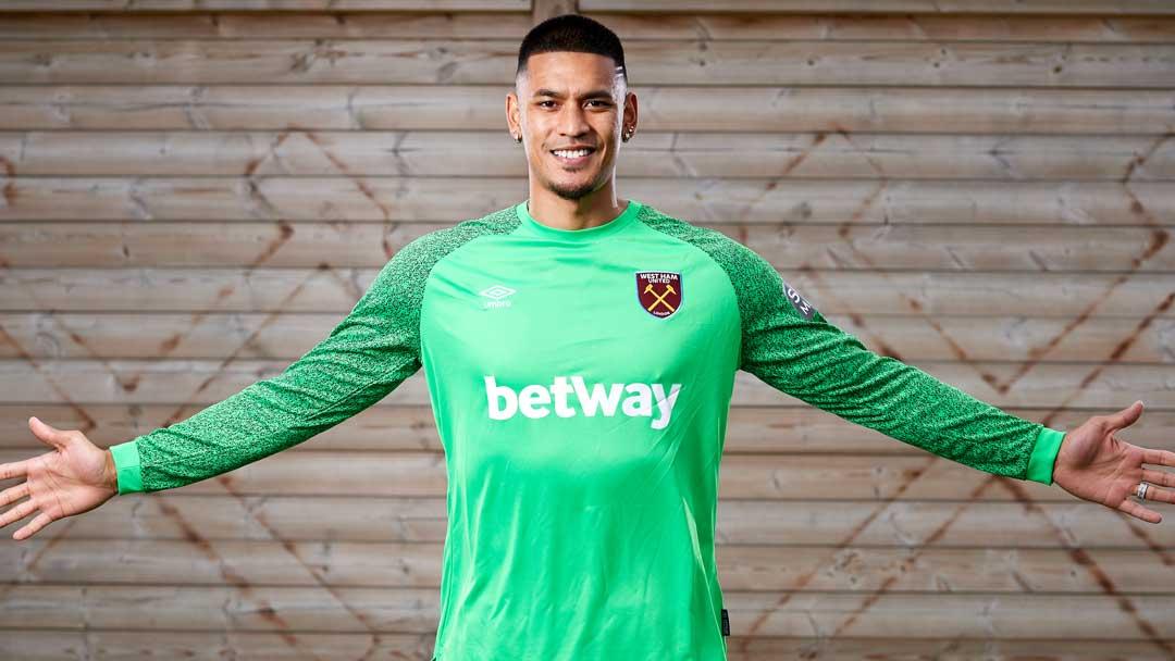 West Ham sign World Cup winner Areola