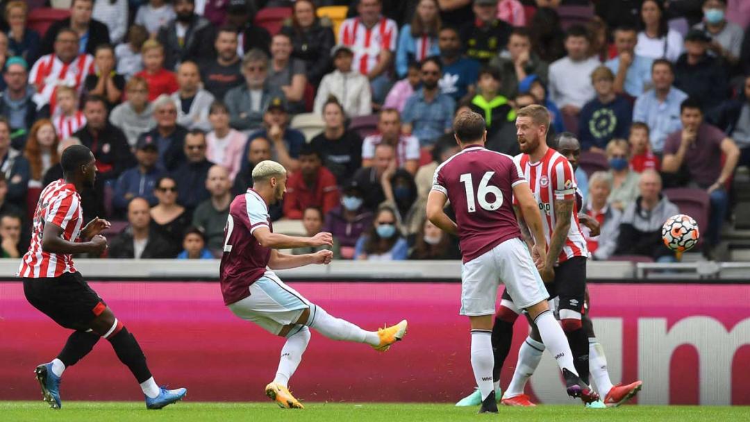 Saïd Benrahma scores at Brentford