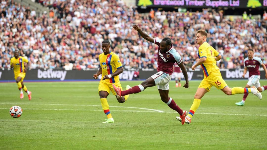 Michail Antonio scores against Palace